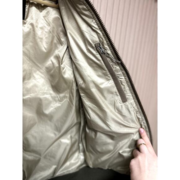 Eddie Bauer Men's 1936 Skyliner Model Down Jacket Size S - Picture 5 of 11